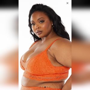 Savage X Fenty Orange Floral Lace Wireless Bralette NWT